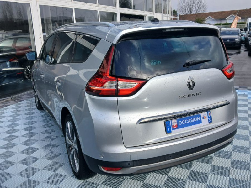 Photo 10 de l'offre de RENAULT GRAND SCENIC IV 1.6 DCI 130 BVM6 INTENS TOIT Pano 7PL Suivi. à 17490€ chez Mérignac auto