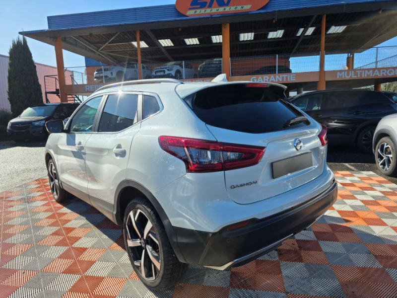 Photo 3 de l'offre de NISSAN QASHQAI 1.6 DCI 130 BVA TEKNA Mi CUIR TOIT Pano SC à 18980€ chez Mérignac auto