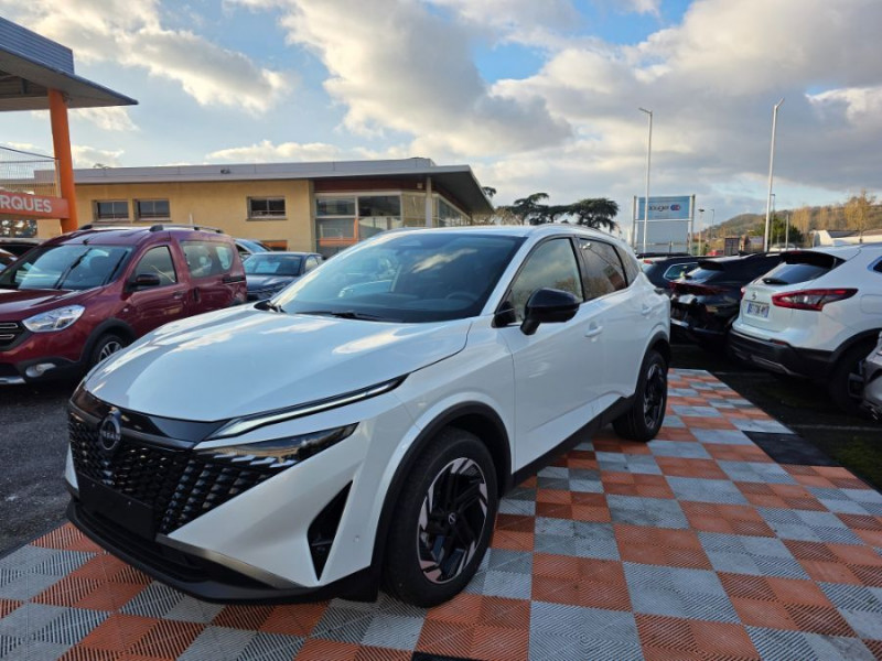 Nissan QASHQAI NEW E POWER 205 N-CONNECTA PACK Confort 190 et Hiver ESSENCE BLANC PERLE NACRÉ Neuf à vendre