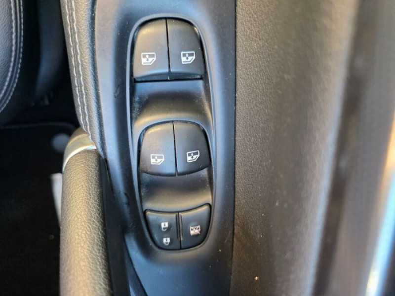 Photo 21 de l'offre de NISSAN QASHQAI 1.6 DCI 130 BVA TEKNA Mi CUIR TOIT Pano SC à 18980€ chez Mérignac auto