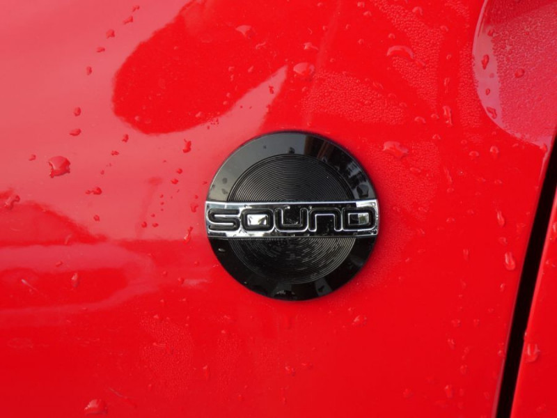 Photo 30 de l'offre de VOLKSWAGEN COCCINELLE CABRIOLET 1.2 TSI 105 BVM6 SOUND JA18 GPS Xénon Suivi VW à 19800€ chez Mérignac auto