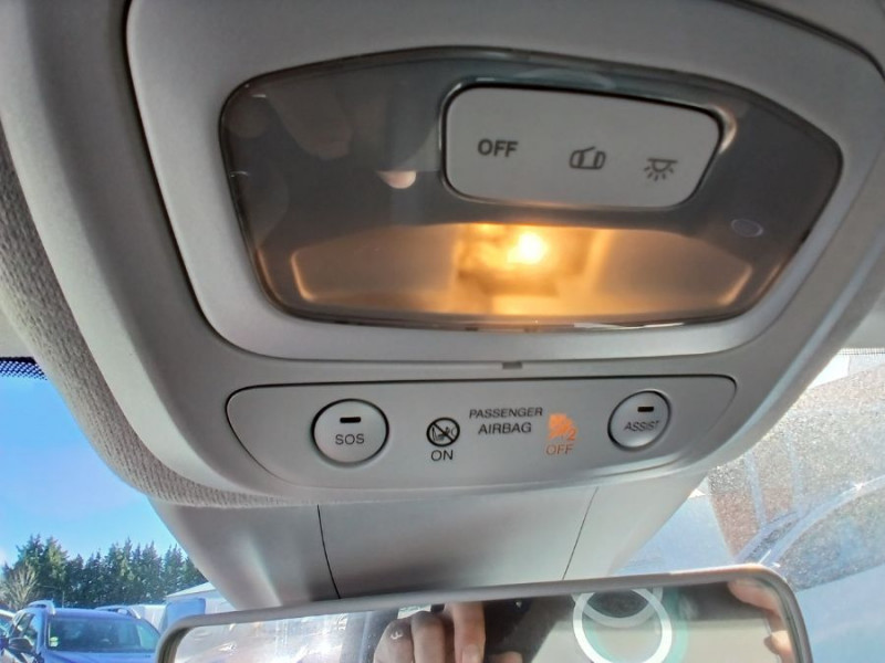 Photo 20 de l'offre de FIAT 500 III E 95 23.8KWH RED GPS Grand Ecran JA à 13450€ chez Mérignac auto