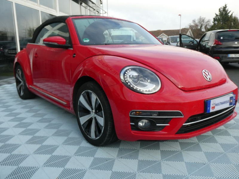 Photo 2 de l'offre de VOLKSWAGEN COCCINELLE CABRIOLET 1.2 TSI 105 BVM6 SOUND JA18 GPS Xénon Suivi VW à 19800€ chez Mérignac auto