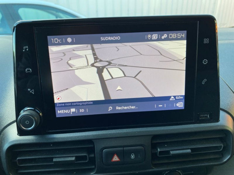 Photo 7 de l'offre de PEUGEOT PARTNER DOBLO 1.5 BlueHDi 130 BVM6 CONNECT GPS Camera 1ère Main 17450.H.T. à 17450€ chez Mérignac auto