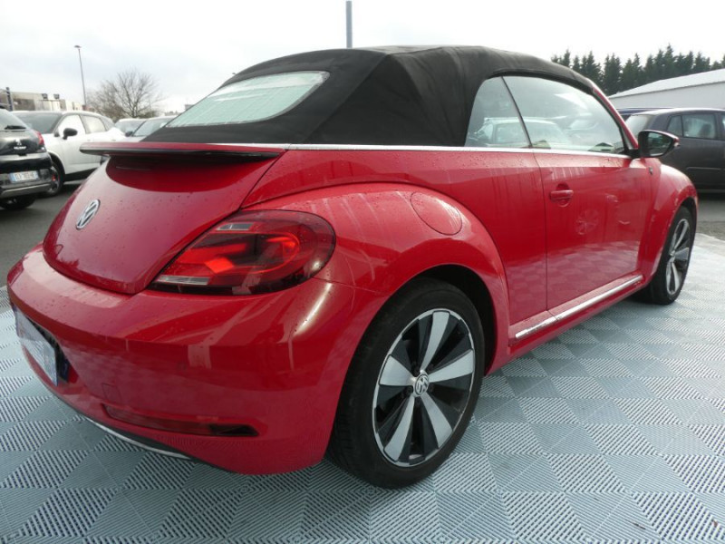Photo 12 de l'offre de VOLKSWAGEN COCCINELLE CABRIOLET 1.2 TSI 105 BVM6 SOUND JA18 GPS Xénon Suivi VW à 19800€ chez Mérignac auto