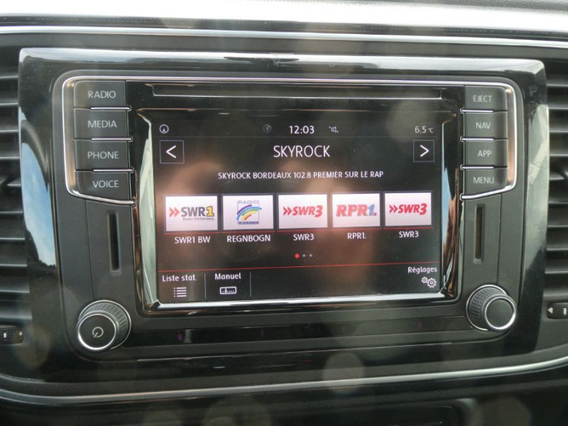 Photo 19 de l'offre de VOLKSWAGEN COCCINELLE CABRIOLET 1.2 TSI 105 BVM6 SOUND JA18 GPS Xénon Suivi VW à 19800€ chez Mérignac auto