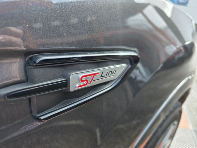 Photo 39 de l'offre de FORD KUGA 1.5 Flexifuel-E85 150 BVA 4X2 ST LINE Pack Prémium JA19 Attel. à 17450€ chez Mérignac auto