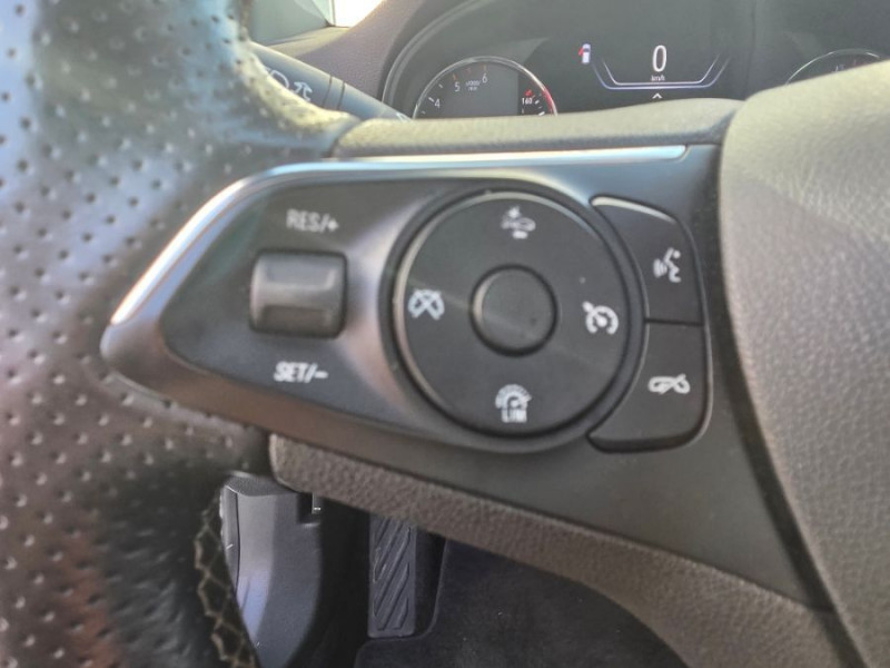 Photo 17 de l'offre de OPEL ASTRA V 1.5 TURBO D 122 BVA9 ULTIMATE Mi CUIR JA18 Options... à 16990€ chez Mérignac auto