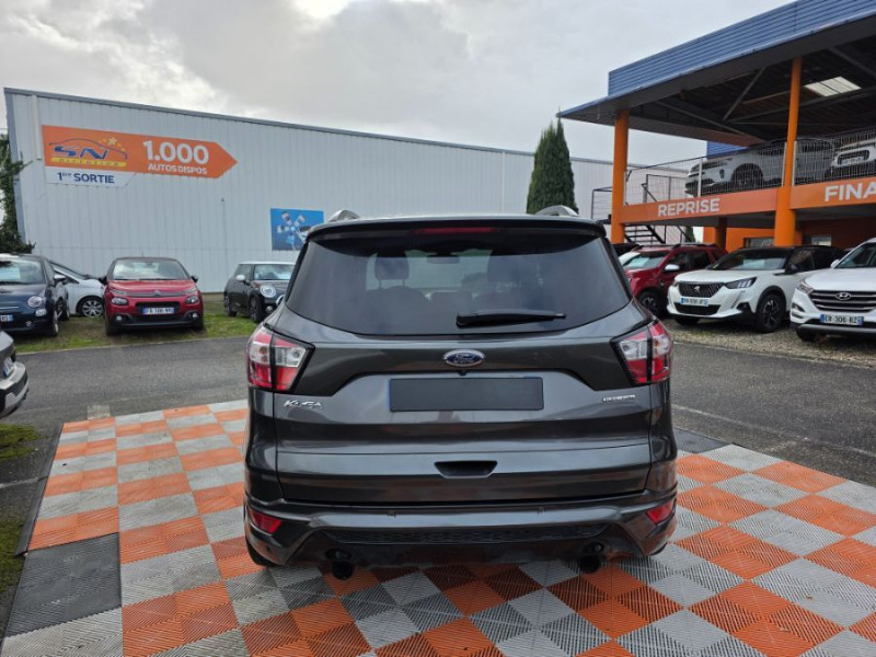 Photo 9 de l'offre de FORD KUGA 1.5 Flexifuel-E85 150 BVA 4X2 ST LINE Pack Prémium JA19 Attel. à 17450€ chez Mérignac auto