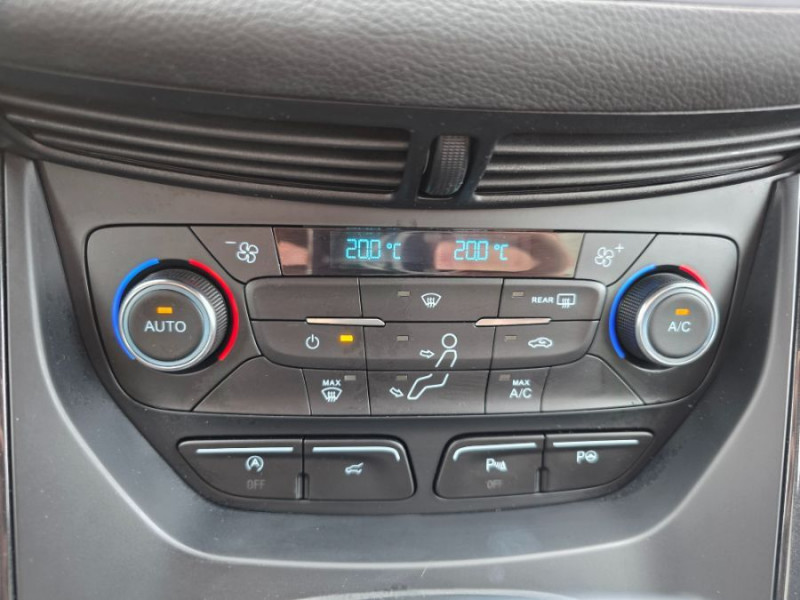 Photo 37 de l'offre de FORD KUGA 1.5 Flexifuel-E85 150 BVA 4X2 ST LINE Pack Prémium JA19 Attel. à 17450€ chez Mérignac auto