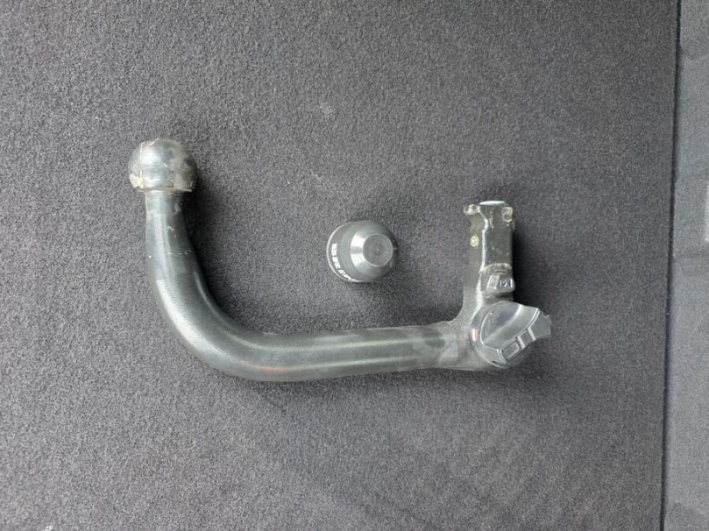 Photo 7 de l'offre de FORD KUGA 1.5 Flexifuel-E85 150 BVA 4X2 ST LINE Pack Prémium JA19 Attel. à 17450€ chez Mérignac auto