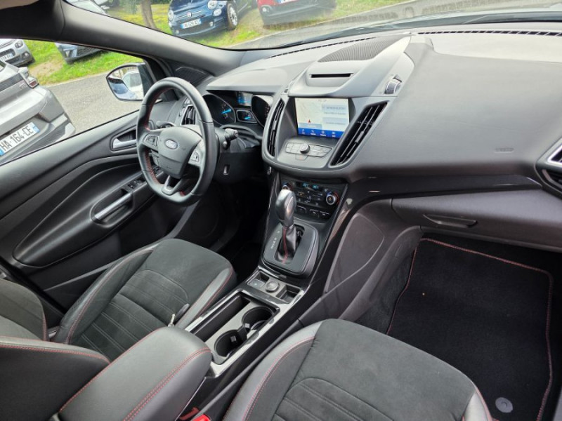 Photo 48 de l'offre de FORD KUGA 1.5 Flexifuel-E85 150 BVA 4X2 ST LINE Pack Prémium JA19 Attel. à 17450€ chez Mérignac auto