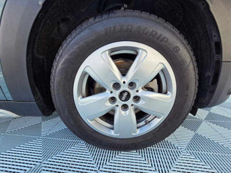 Photo 11 de l'offre de MINI COUNTRYMAN (F60) ONE D 115 BVA CUIR GPS Key Less CarPlay 1ère Main à 27490€ chez Mérignac auto