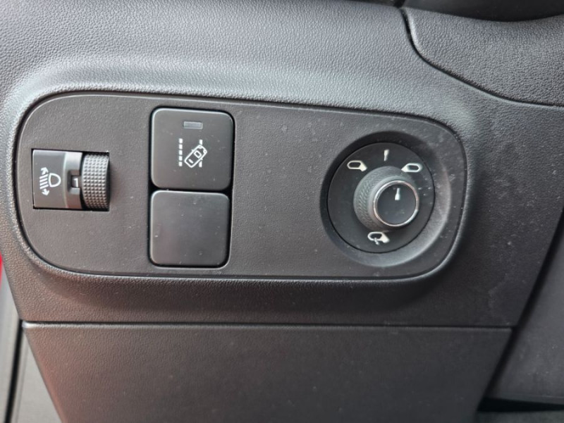 Photo 17 de l'offre de CITROEN C3 III 1.2 PureTech 82 SHINE GPS Camera à 9890€ chez Mérignac auto