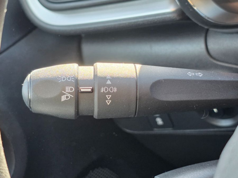 Photo 23 de l'offre de CITROEN C3 1.6 HDI 75 FEEL CLIM Bluetooth à 8950€ chez Mérignac auto