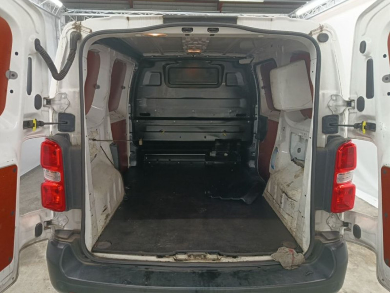 Photo 4 de l'offre de PEUGEOT EXPERT FOURGON 1.5 BlueHDi 120 BVM6 L1 Compact PREMIUM Attel. 14500HT à 14500€ chez Mérignac auto