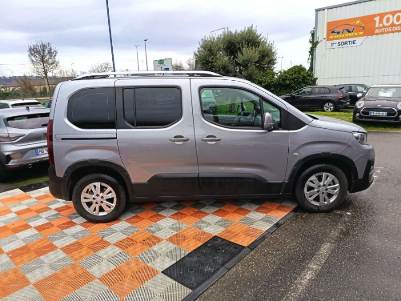 Photo 13 de l'offre de PEUGEOT RIFTER 1.5 HDI 130 BVM6 ALLURE GPS Attel. à 13950€ chez Mérignac auto