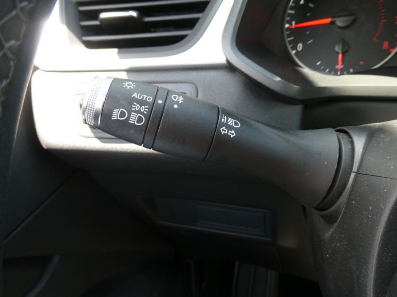 Photo 28 de l'offre de RENAULT CAPTUR II 1.3 TCe 130 EDC7 BUSINESS GPS Camera Radars Clim Auto à 17450€ chez Mérignac auto