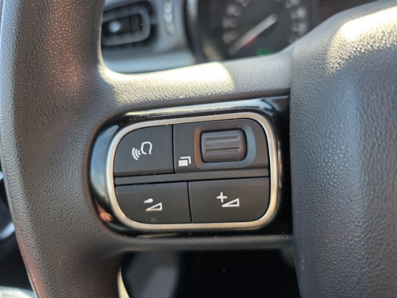 Photo 18 de l'offre de CITROEN C3 1.6 HDI 75 FEEL CLIM Bluetooth à 8950€ chez Mérignac auto