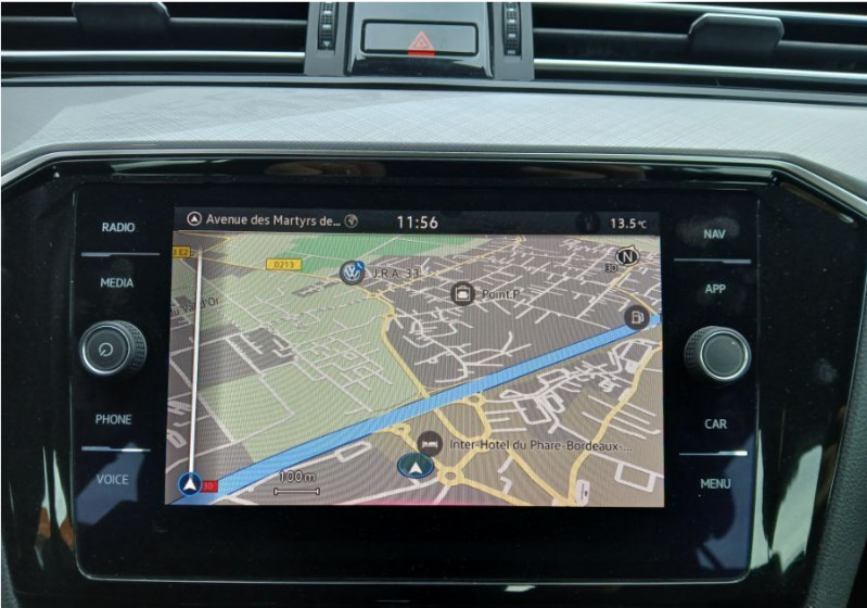 Photo 7 de l'offre de VOLKSWAGEN PASSAT SW VIII 1.6 TDI 120 DSG7 STYLE BUSINESS GPS Radars ACC Hayon EL. 1ère Main à 22890€ chez Mérignac auto