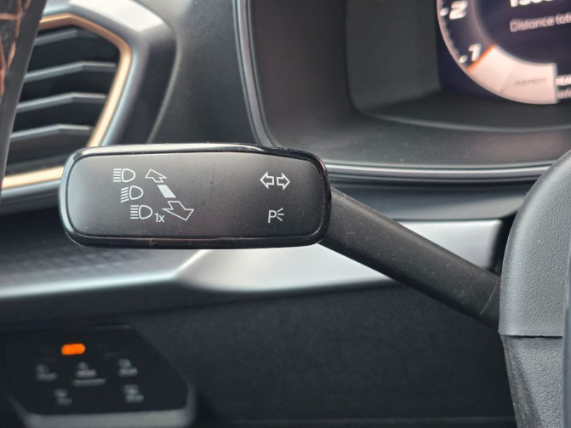 Photo 19 de l'offre de CUPRA LEON NEW IV 1.5 eTSI 150 DSG V GPS Camera JA18 SC Key Less à 30450€ chez Mérignac auto