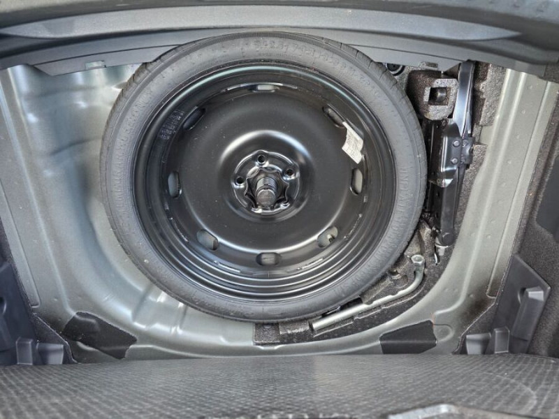 Photo 13 de l'offre de CUPRA LEON NEW IV 1.5 eTSI 150 DSG V GPS Camera JA18 SC Key Less à 30450€ chez Mérignac auto