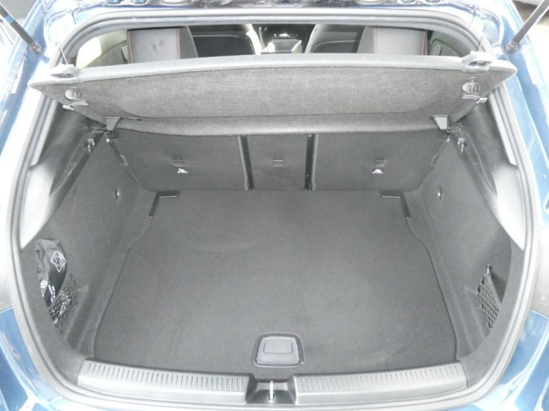 Photo 25 de l'offre de MERCEDES-BENZ CLASSE A IV 200D 150 8G-DCT 4MATIC AMG LINE Pack Premium Plus TOE 1ère Main à 32450€ chez Mérignac auto