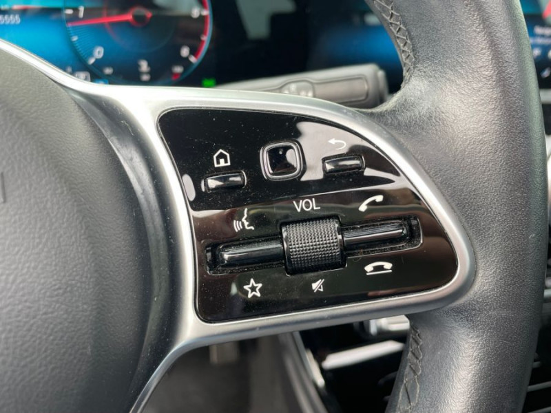 Photo 23 de l'offre de MERCEDES-BENZ CLASSE A IV 180 D 7G-DCT BUSINESS SOLUTION Toit Ouvrant Grand GPS SC 1ère Main à 25950€ chez Mérignac auto