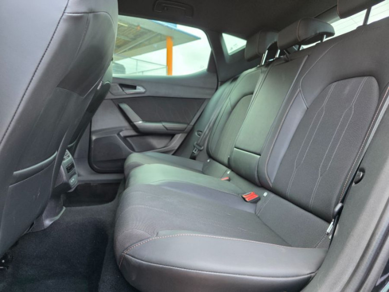 Photo 5 de l'offre de CUPRA LEON NEW IV 1.5 eTSI 150 DSG V GPS Camera JA18 SC Key Less à 30450€ chez Mérignac auto