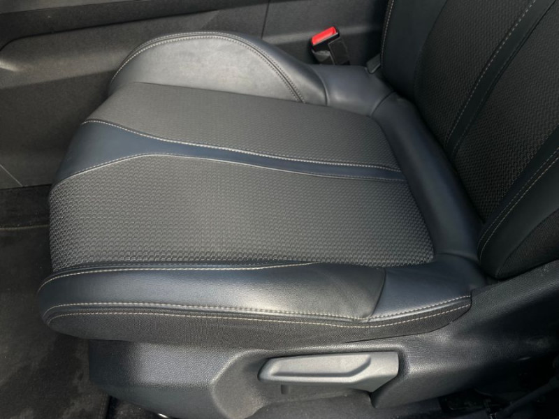 Photo 13 de l'offre de PEUGEOT 5008 II 1.5 BlueHDi 130 EAT8 GT TOE Camera 360° 7PL à 27950€ chez Mérignac auto