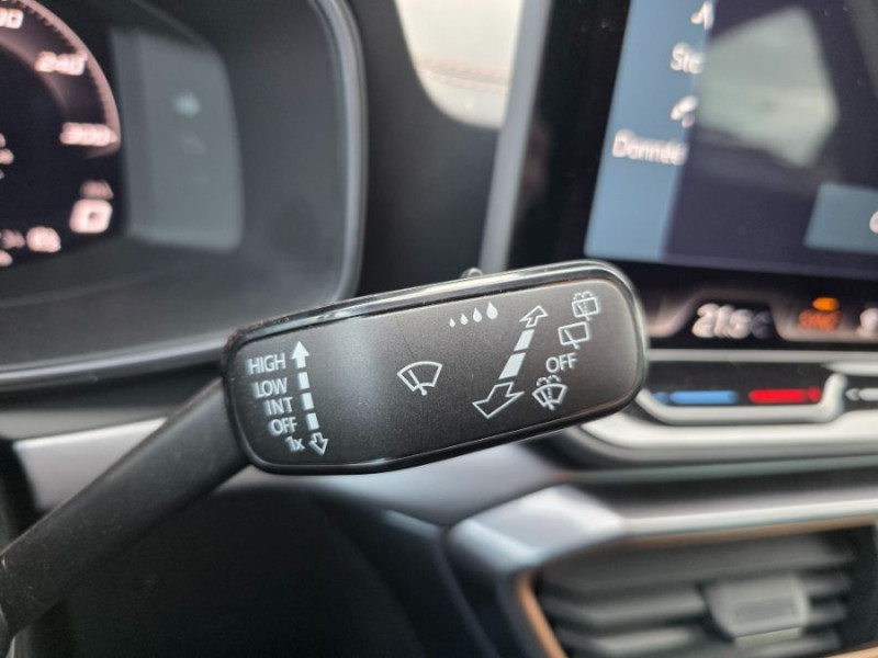 Photo 18 de l'offre de CUPRA LEON NEW IV 1.5 eTSI 150 DSG V GPS Camera JA18 SC Key Less à 30450€ chez Mérignac auto