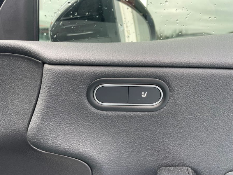 Photo 7 de l'offre de MERCEDES-BENZ CLASSE A IV 180 D 7G-DCT BUSINESS SOLUTION Toit Ouvrant Grand GPS SC 1ère Main à 25950€ chez Mérignac auto