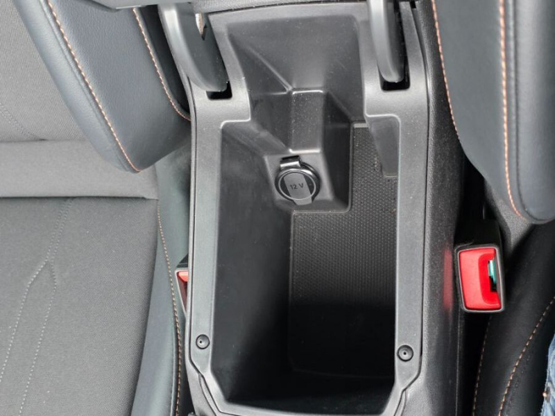 Photo 29 de l'offre de CUPRA LEON NEW IV 1.5 eTSI 150 DSG V GPS Camera JA18 SC Key Less à 30450€ chez Mérignac auto