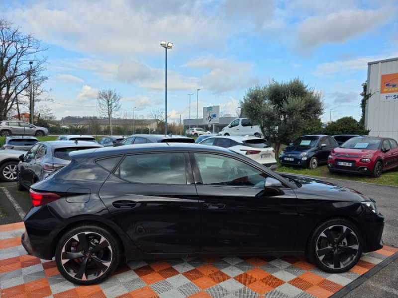 Photo 10 de l'offre de CUPRA LEON NEW IV 1.5 eTSI 150 DSG V GPS Camera JA18 SC Key Less à 30450€ chez Mérignac auto