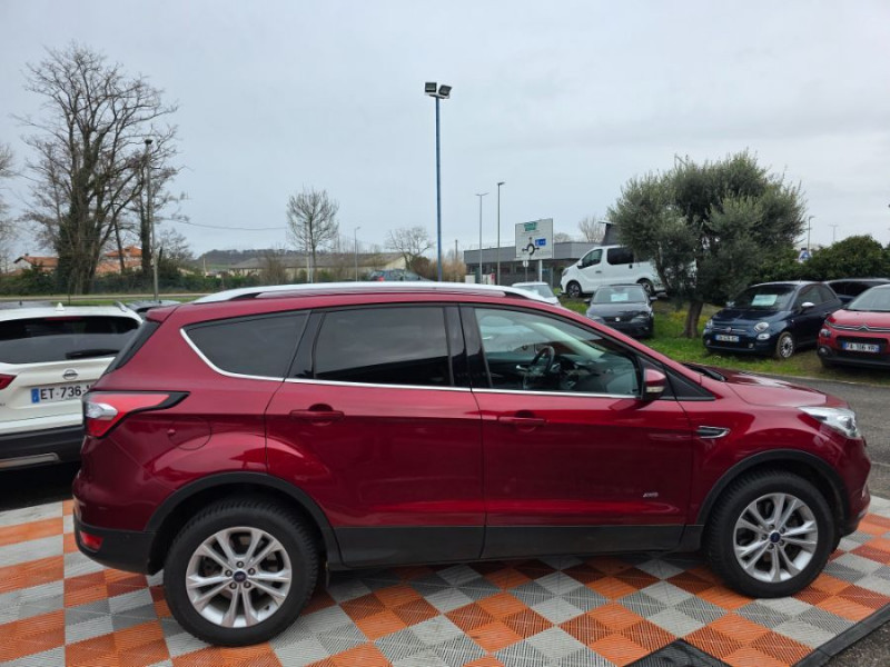 Photo 15 de l'offre de FORD KUGA 2.0 TDCi 180 BVA Powershift 4X4 TITANIUM 4WD Hayon EL. à 18900€ chez Mérignac auto