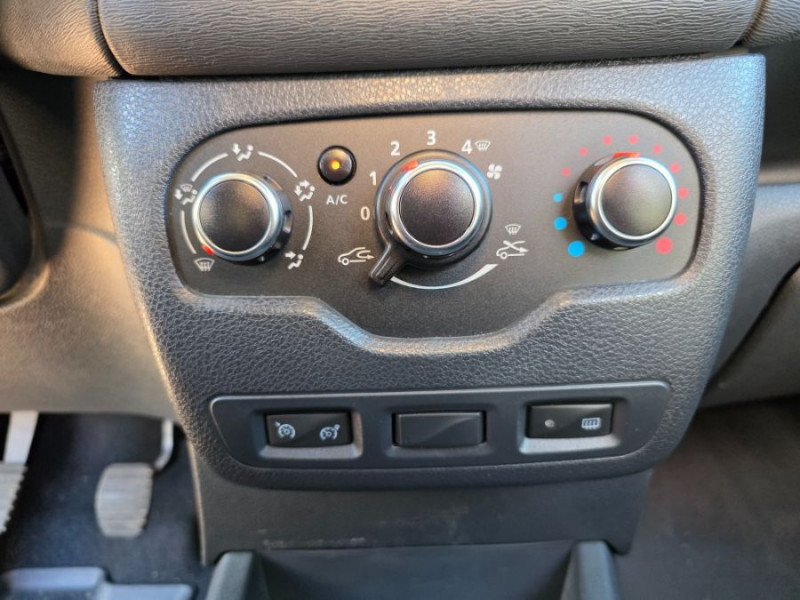 Photo 26 de l'offre de DACIA DOKKER 1.5 DCI 95 STEPWAY GPS Camera 1ère Main à 16490€ chez Mérignac auto