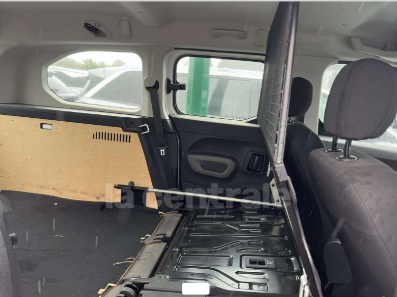 Photo 4 de l'offre de PEUGEOT RIFTER XL LONG 1.5 BlueHDi 100 ACTIVE 5PL Radars à 19950€ chez Mérignac auto