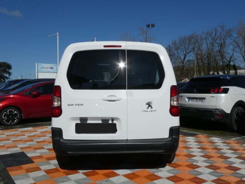 Photo 11 de l'offre de PEUGEOT RIFTER XL LONG 1.5 BlueHDi 100 ACTIVE 5PL Radars à 19950€ chez Mérignac auto