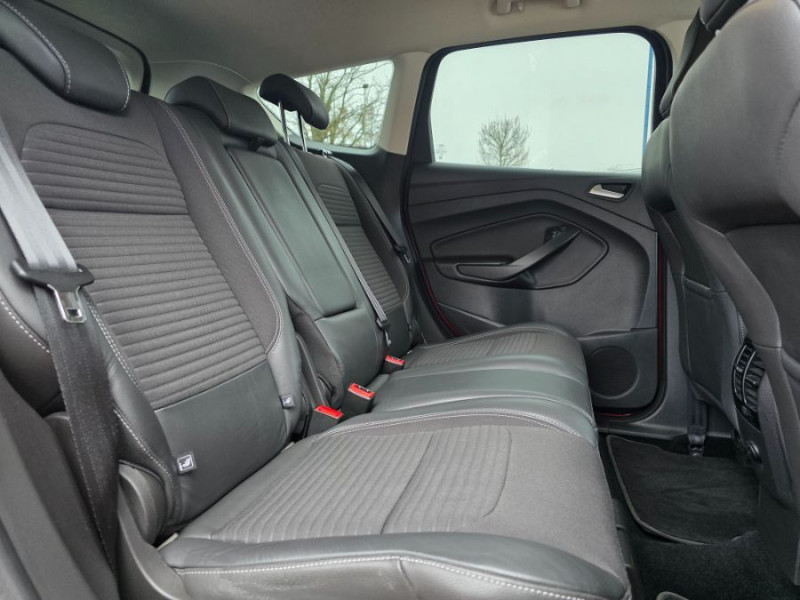 Photo 20 de l'offre de FORD KUGA 2.0 TDCi 180 BVA Powershift 4X4 TITANIUM 4WD Hayon EL. à 18900€ chez Mérignac auto