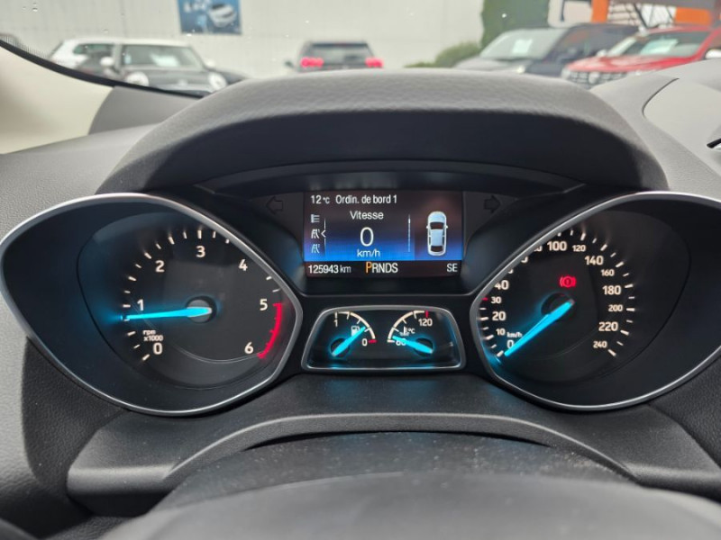 Photo 30 de l'offre de FORD KUGA 2.0 TDCi 180 BVA Powershift 4X4 TITANIUM 4WD Hayon EL. à 18900€ chez Mérignac auto