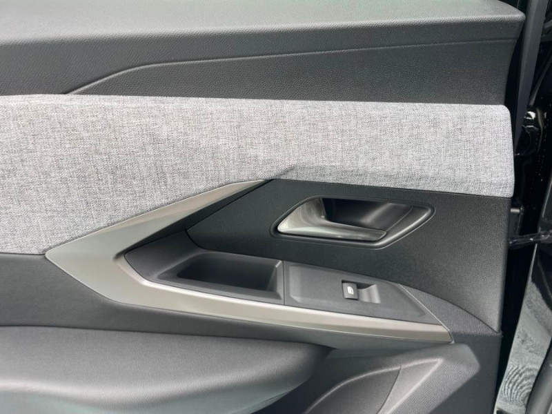 Photo 31 de l'offre de PEUGEOT 3008 HYBRID 145 e-DCS6 ALLURE CarPlay à 30450€ chez Mérignac auto