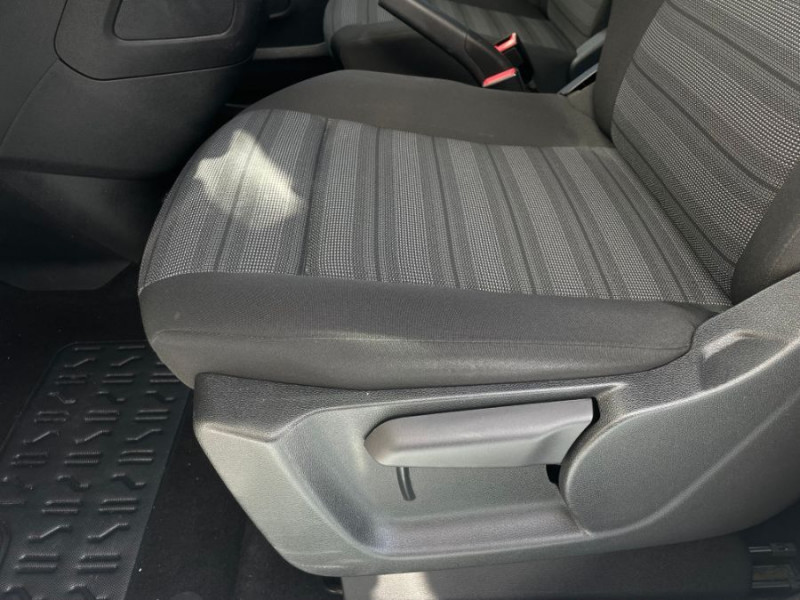 Photo 17 de l'offre de OPEL COMBO LIFE XL LONG 1.2 Turbo 110 BVM6 L2H1 ENJOY GPS Radar 7PL à 19900€ chez Mérignac auto