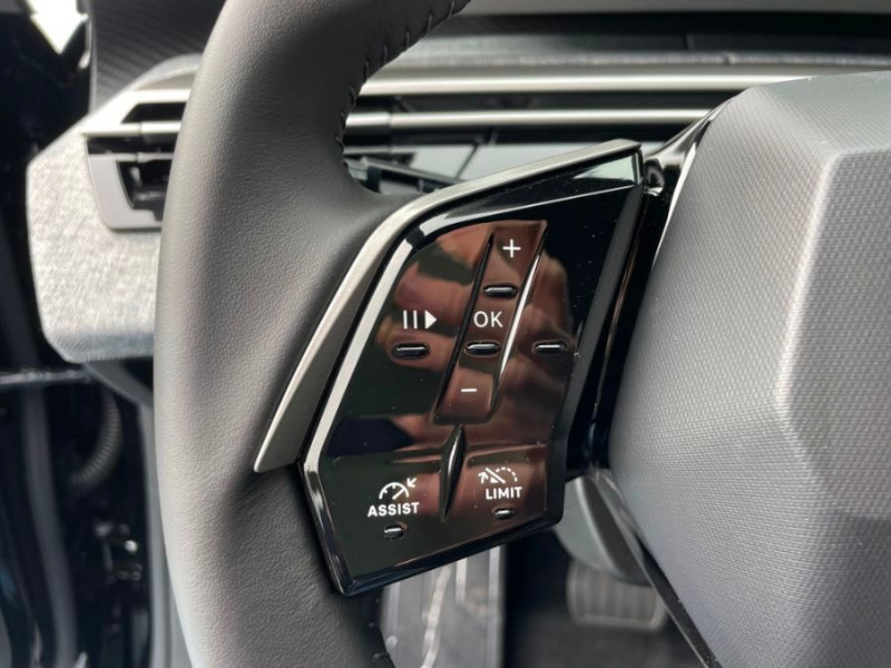 Photo 18 de l'offre de PEUGEOT 3008 HYBRID 145 e-DCS6 ALLURE CarPlay à 30450€ chez Mérignac auto