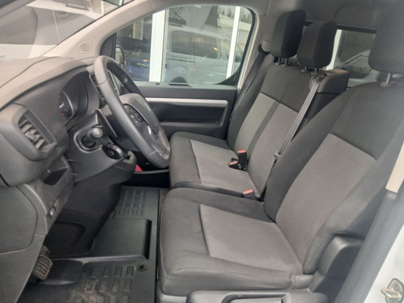 Photo 25 de l'offre de PEUGEOT EXPERT Double Cabine LONG L3 2.0 BlueHDi 180 EAT8 DC 6PL GPS Galerie Attel. 26950.H.T à 26950€ chez Mérignac auto