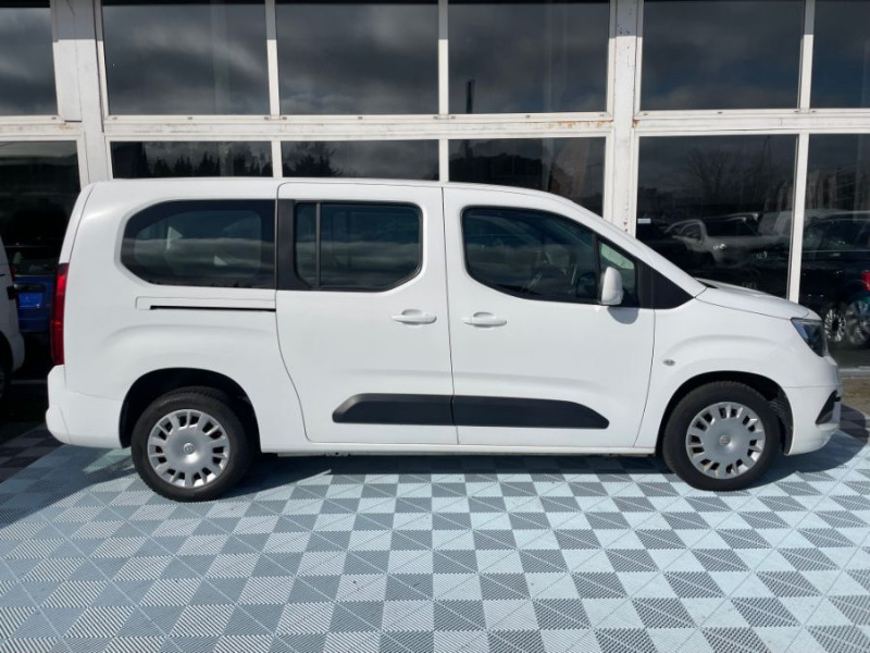 Photo 2 de l'offre de OPEL COMBO LIFE XL LONG 1.2 Turbo 110 BVM6 L2H1 ENJOY GPS Radar 7PL à 19900€ chez Mérignac auto
