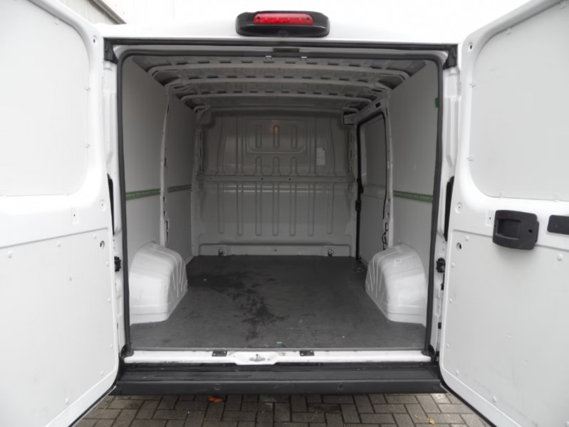 Photo 4 de l'offre de OPEL MOVANO 2.2 BlueHDi 140 BVM6 L1H1 GPS Camera CLIM Auto Ptes 270° 20450.H.T. à 20450€ chez Mérignac auto