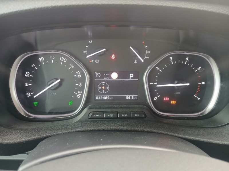 Photo 22 de l'offre de PEUGEOT EXPERT Double Cabine LONG L3 2.0 BlueHDi 180 EAT8 DC 6PL GPS Galerie Attel. 26950.H.T à 26950€ chez Mérignac auto