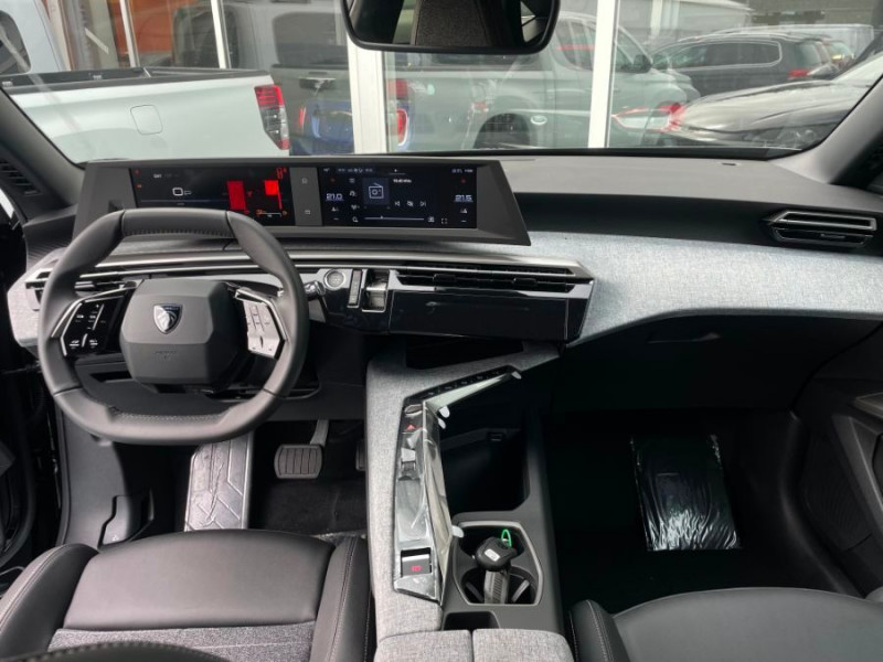 Photo 4 de l'offre de PEUGEOT 3008 HYBRID 145 e-DCS6 ALLURE CarPlay à 30450€ chez Mérignac auto