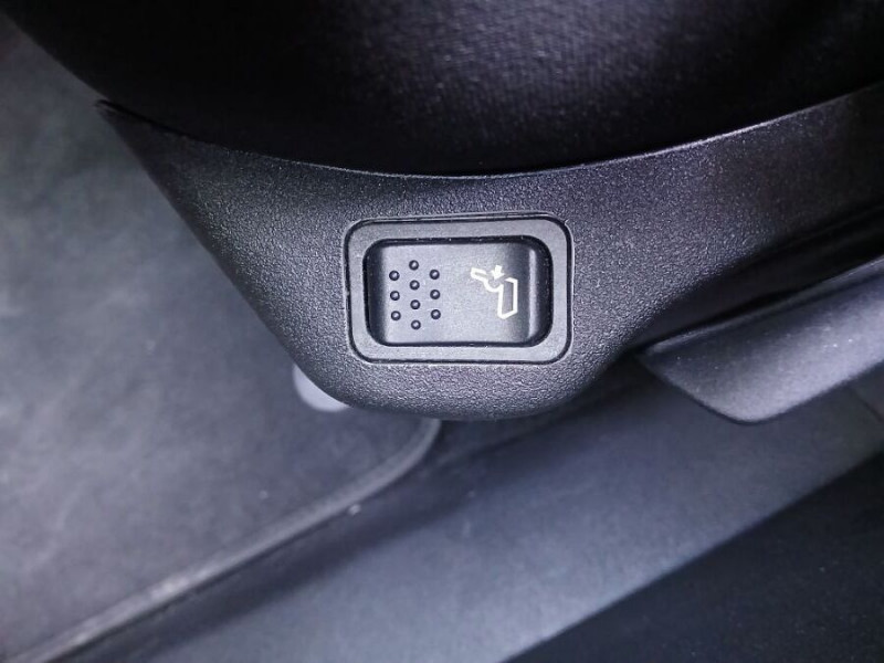 Photo 26 de l'offre de FIAT 500 X 1.5 FIREFLY 130 HYBRID DCT7 CarPlay Camera Radars JA17 à 19450€ chez Mérignac auto