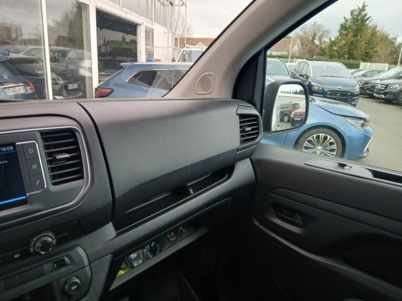 Photo 24 de l'offre de PEUGEOT EXPERT Double Cabine LONG L3 2.0 BlueHDi 180 EAT8 DC 6PL GPS Galerie Attel. 26950.H.T à 26950€ chez Mérignac auto